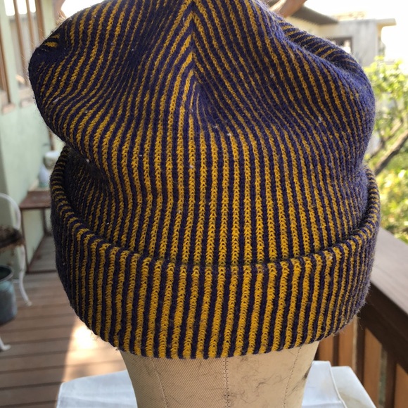 Adidas watch cap - Picture 4 of 8